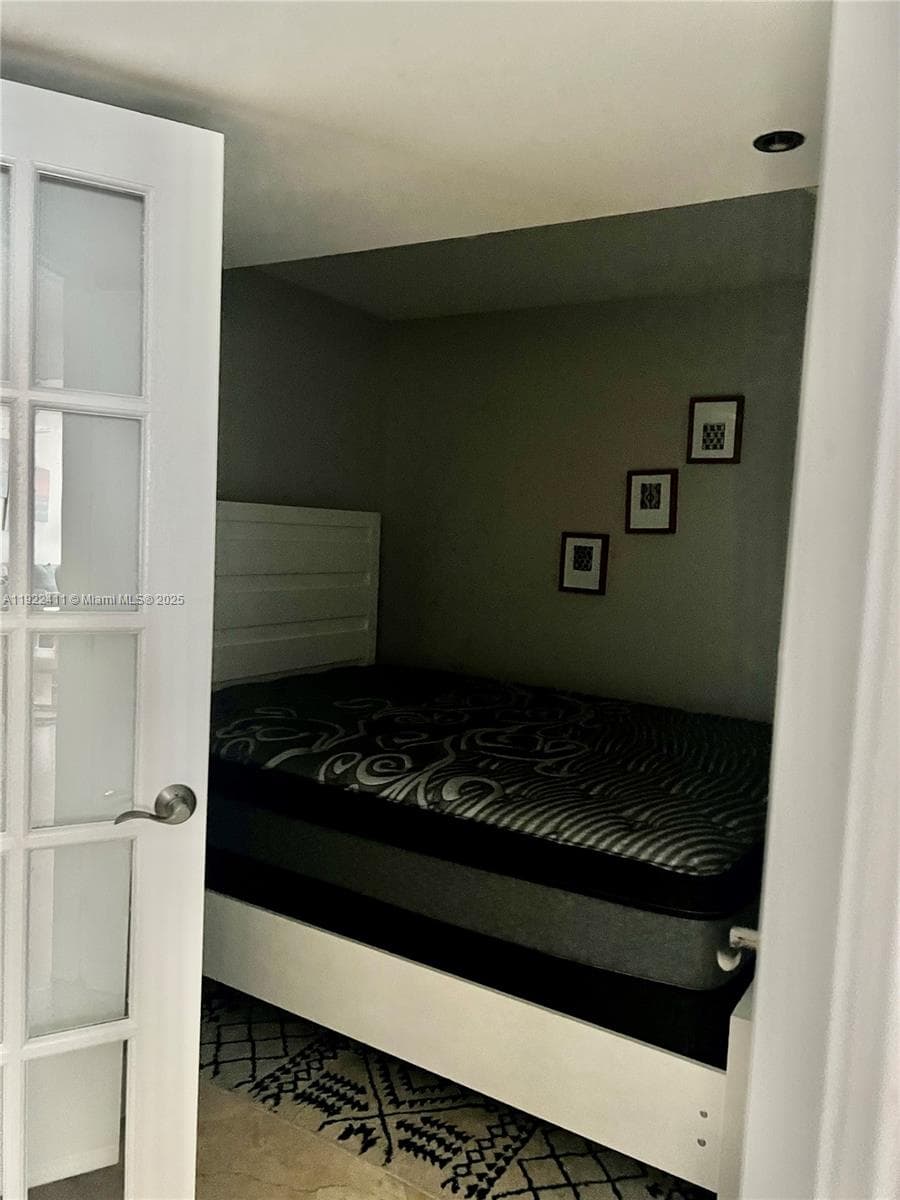 1717 N Bayshore Dr # 1856, Miami FL 33132 — 10