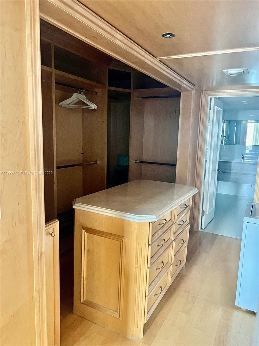 1717 N Bayshore Dr # 1856, Miami FL 33132 — 11