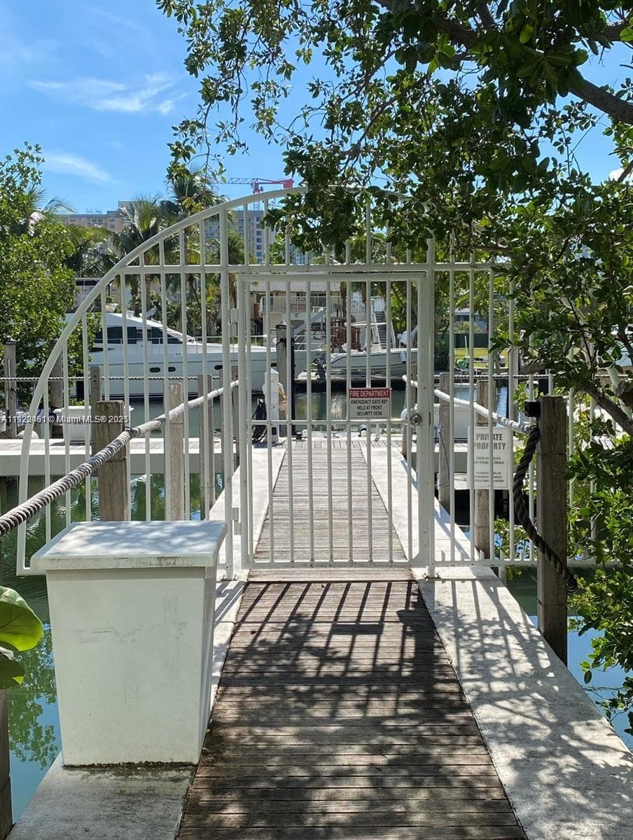 16400 Collins Ave, Sunny Isles Beach FL 33160 — 3