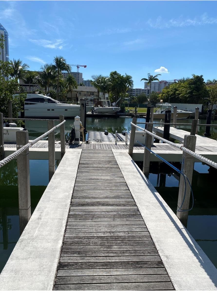 16400 Collins Ave, Sunny Isles Beach FL 33160 — 1