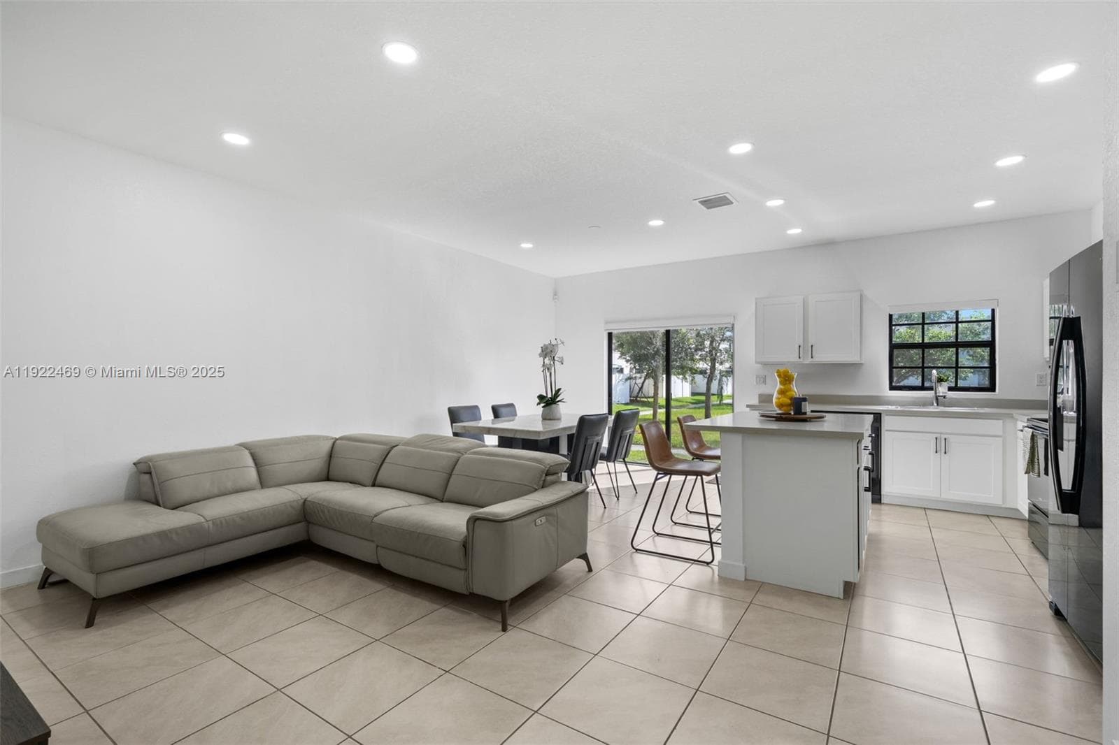 757 SW 11th St, Florida City FL 33034 — 3