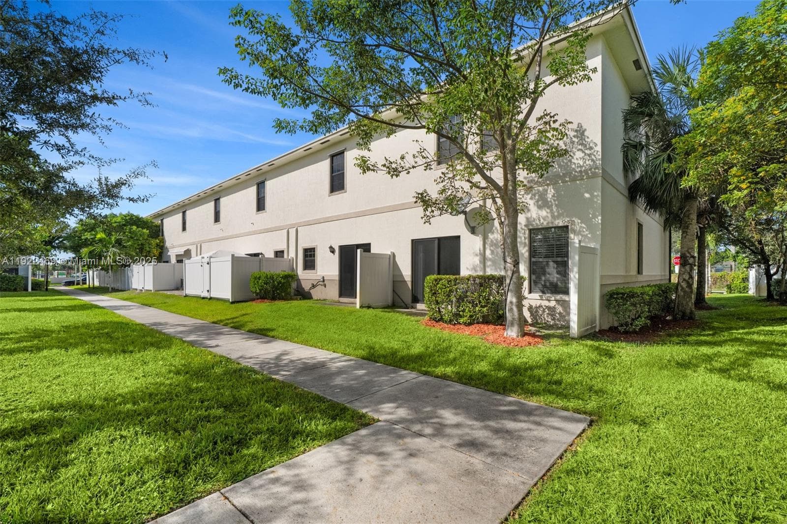 757 SW 11th St, Florida City FL 33034 — 28