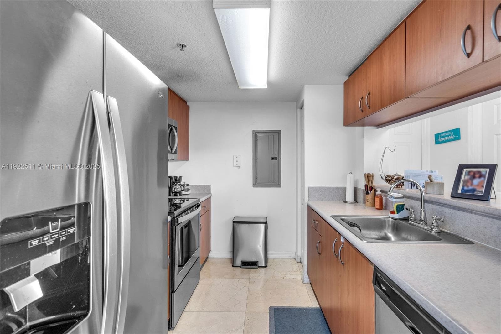 816 NW 11th St # 607, Miami FL 33136 — 13