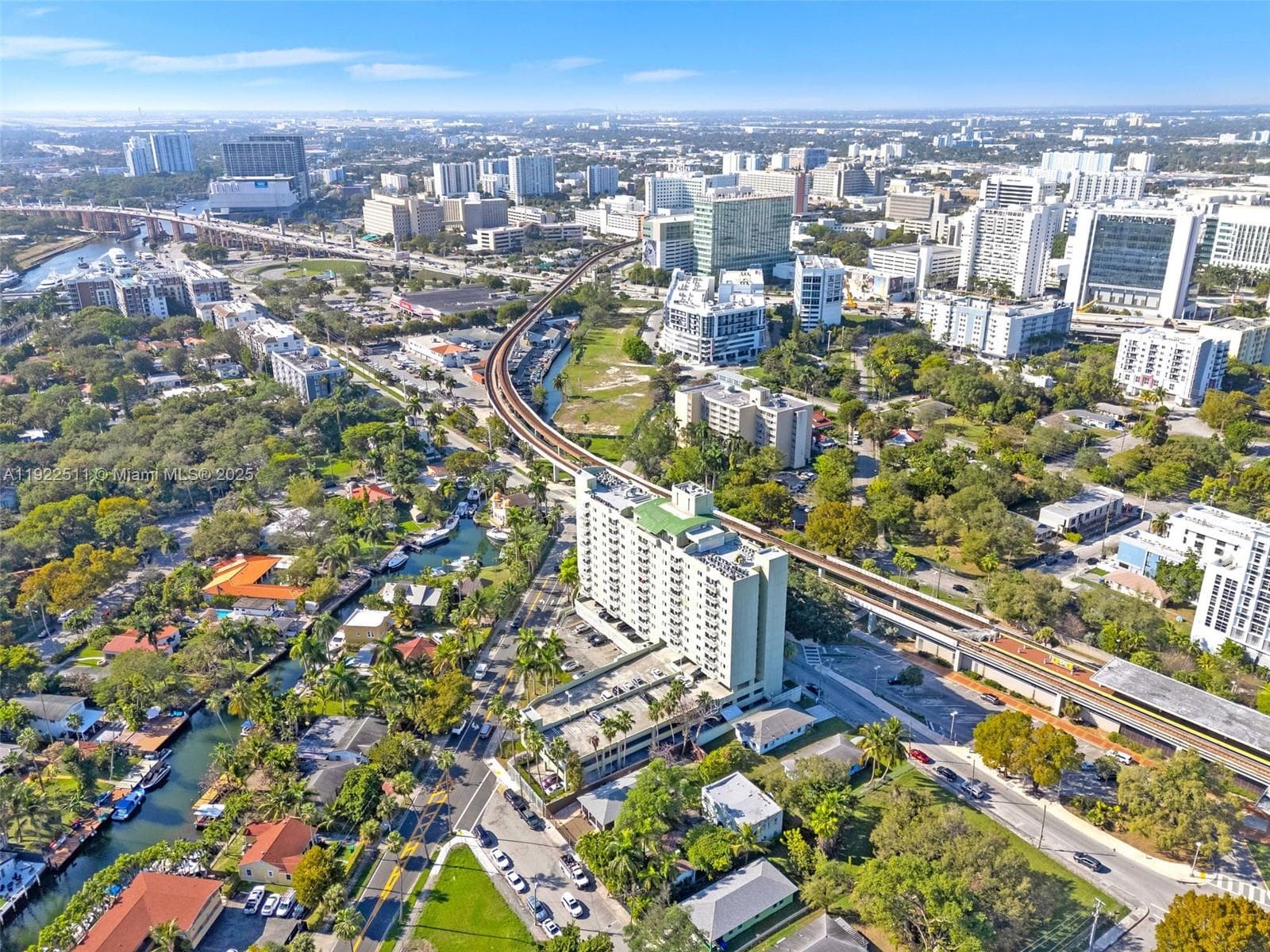816 NW 11th St # 607, Miami FL 33136 — 26