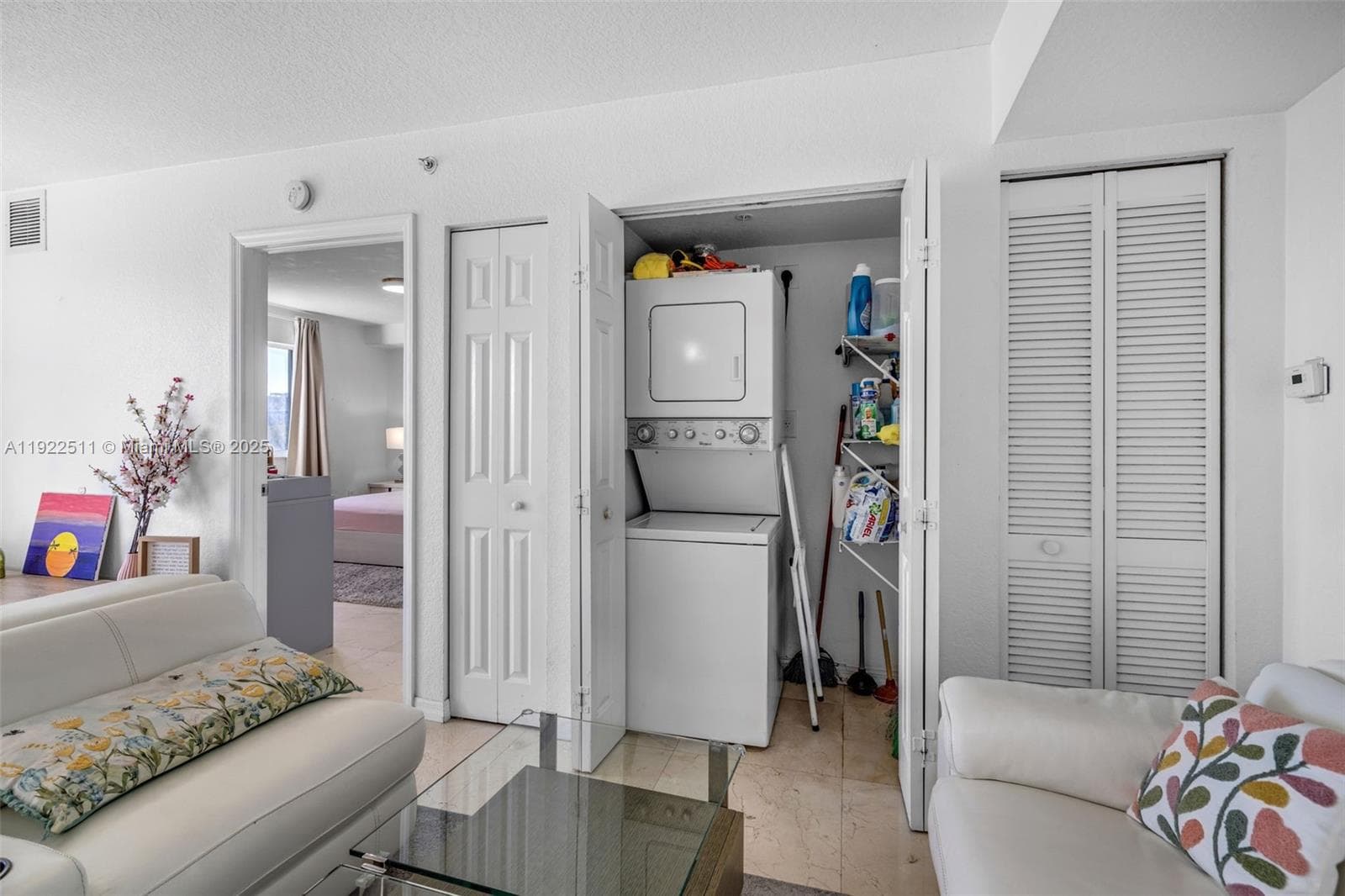 816 NW 11th St # 607, Miami FL 33136 — 37