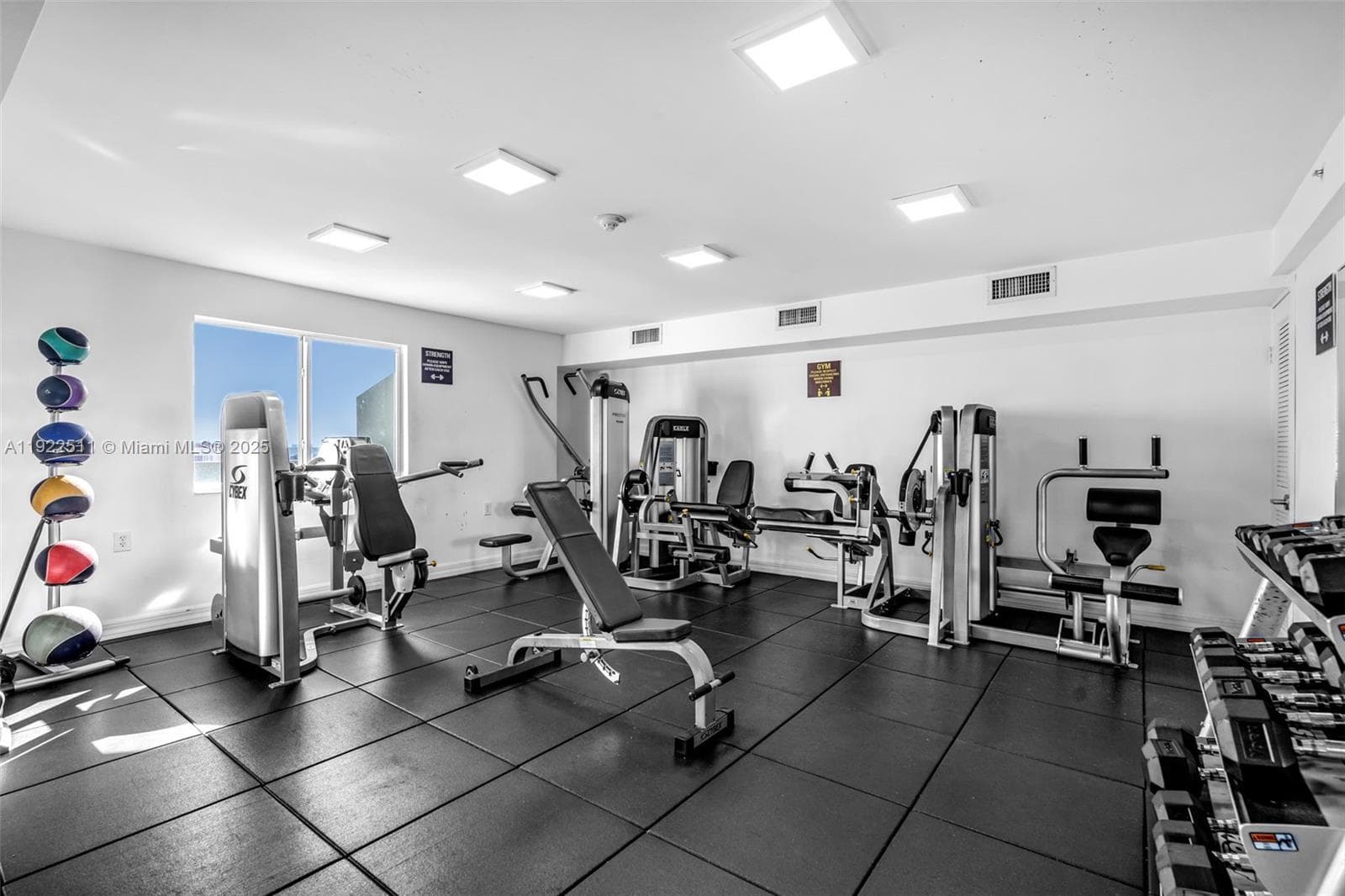 816 NW 11th St # 607, Miami FL 33136 — 31