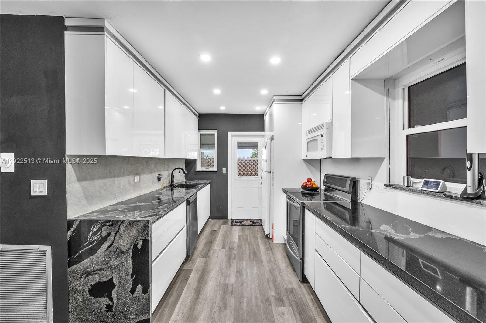 100 NW 123rd St, North Miami FL 33168 — 2
