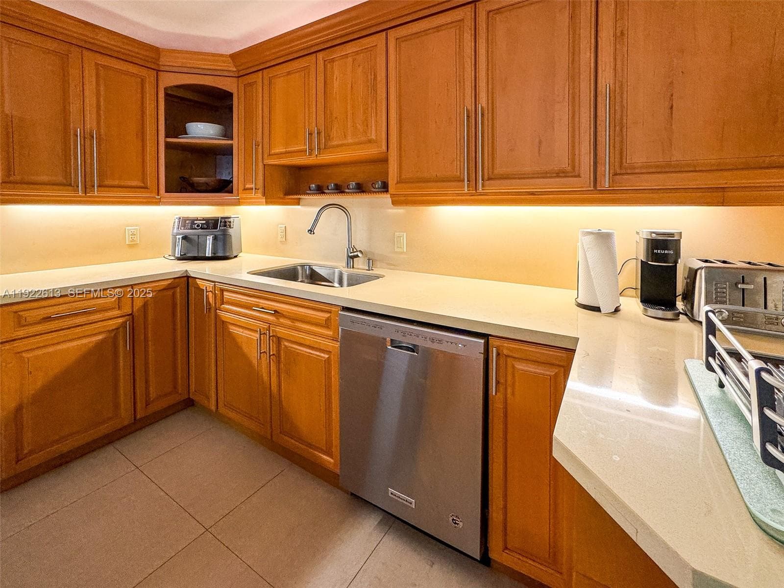 8877 Collins Ave # 809, Surfside FL 33154 — 11