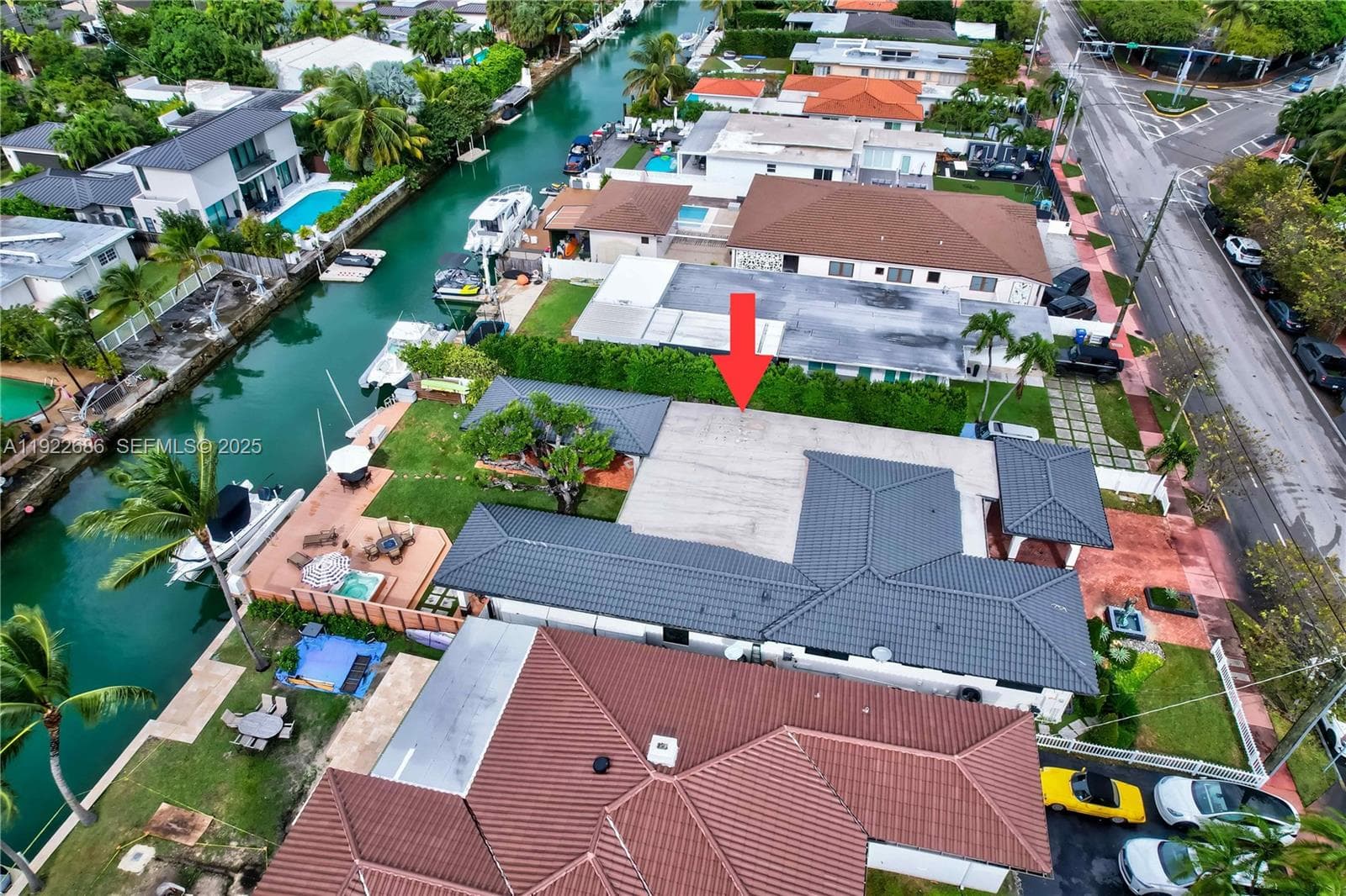 7724 Hawthorne Ave, Miami Beach FL 33141 — 23