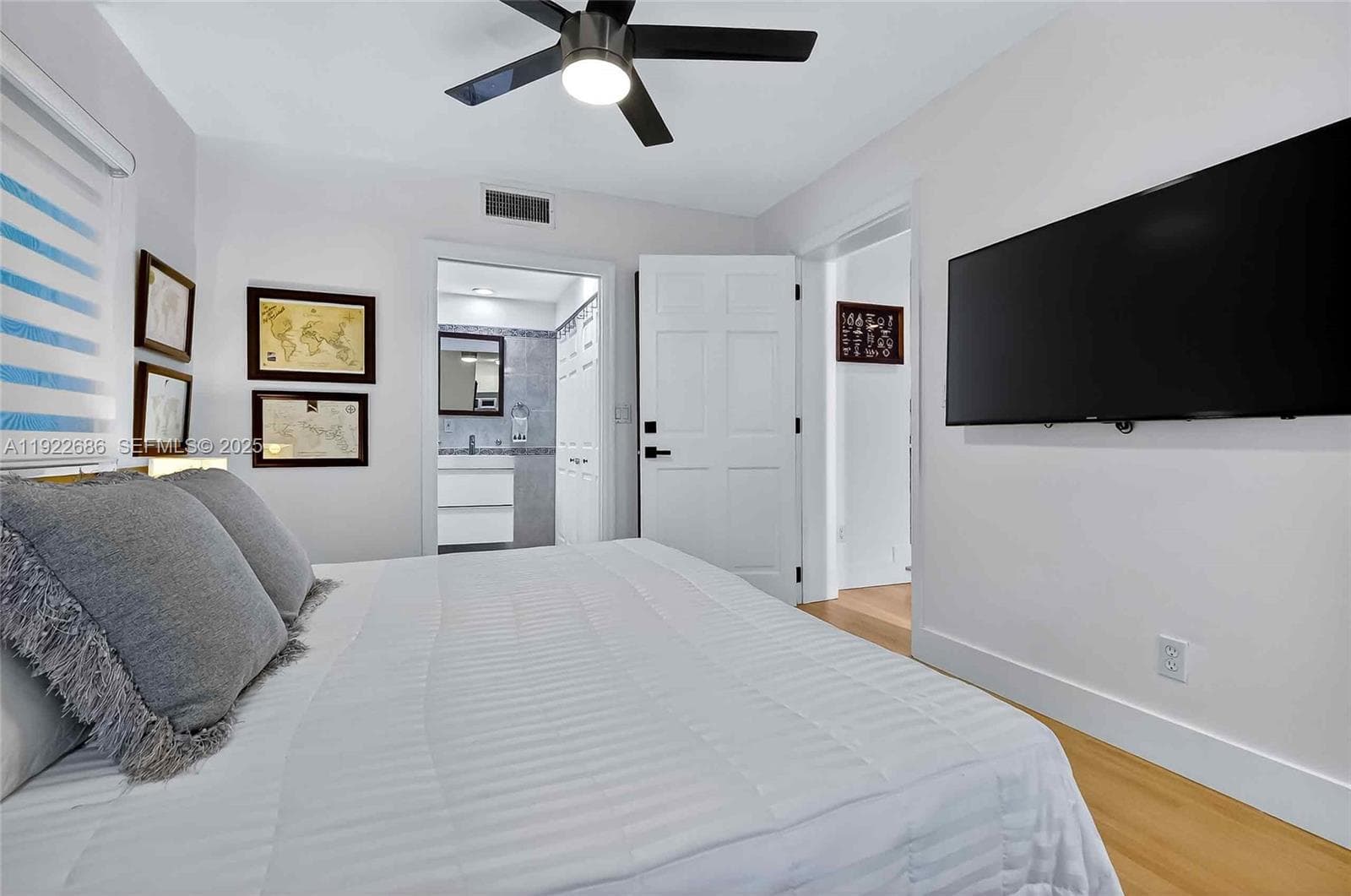 7724 Hawthorne Ave, Miami Beach FL 33141 — 43