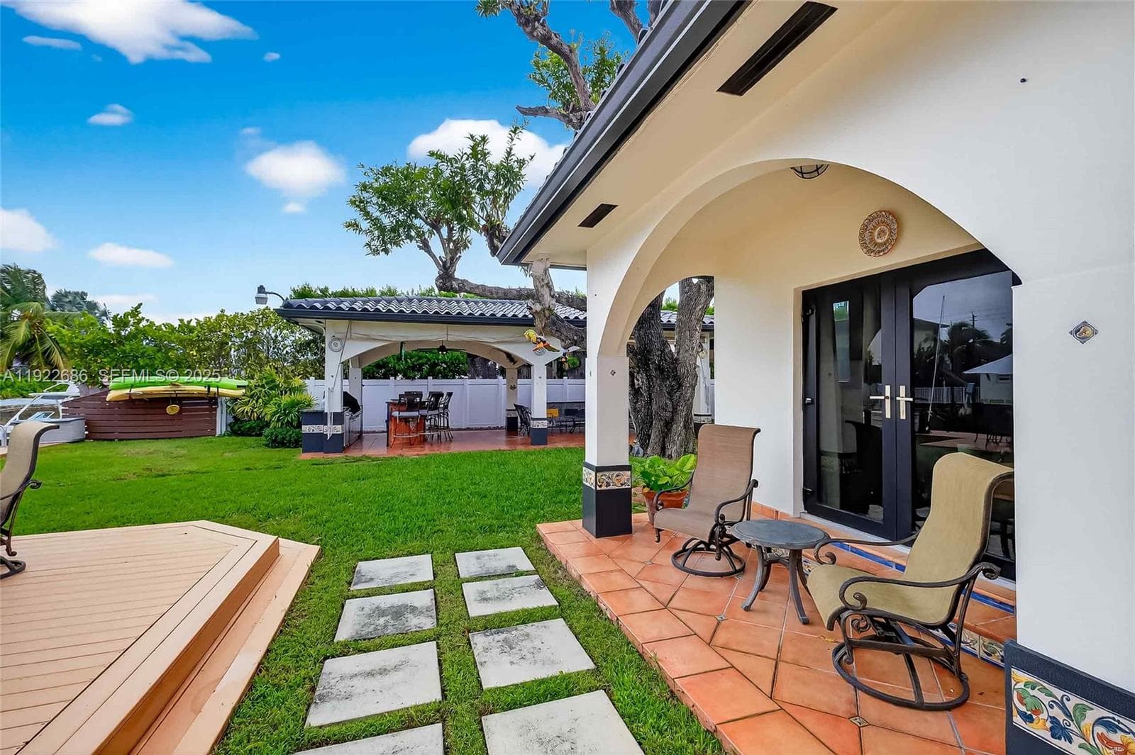 7724 Hawthorne Ave, Miami Beach FL 33141 — 57