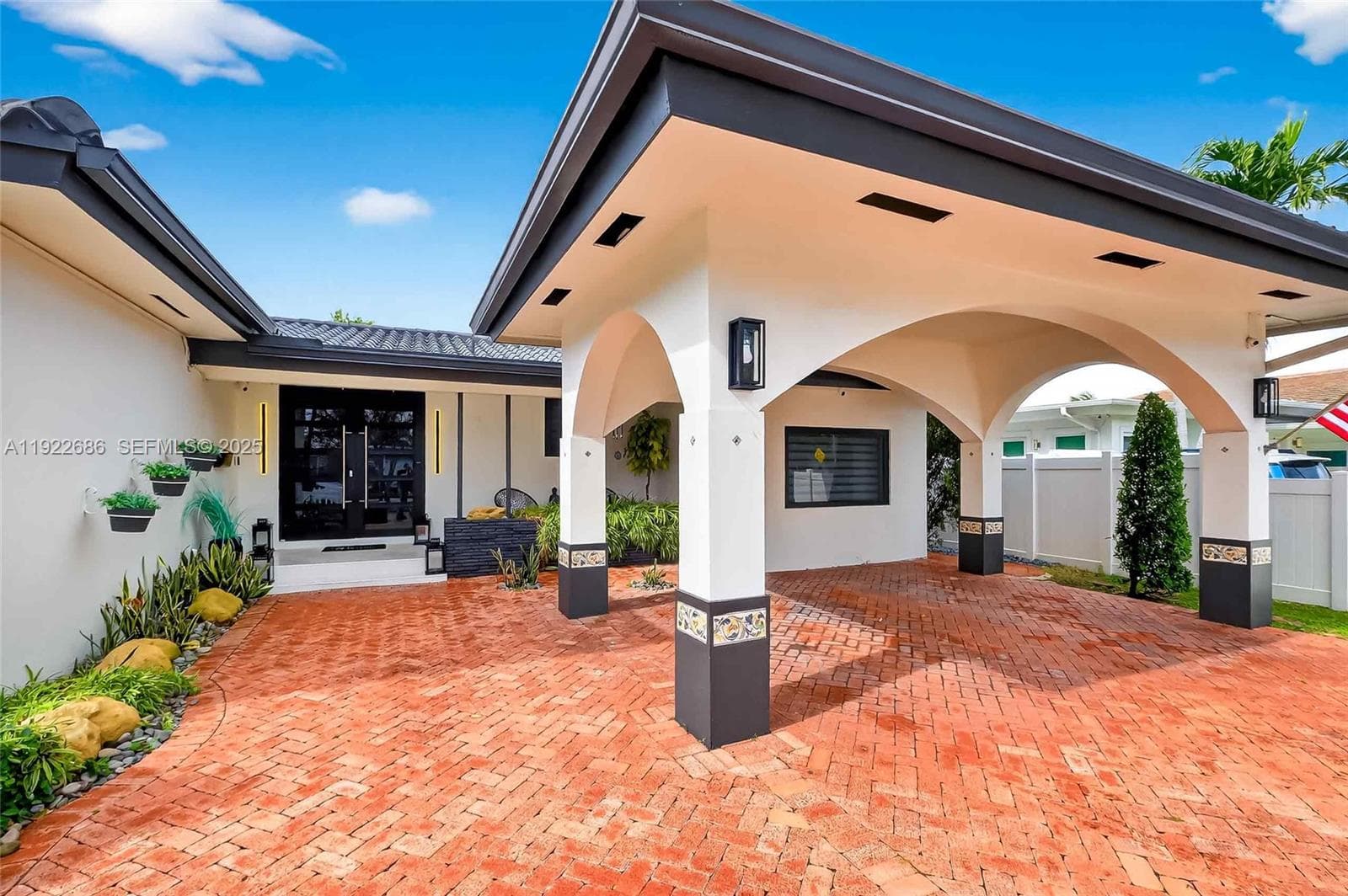 7724 Hawthorne Ave, Miami Beach FL 33141 — 5