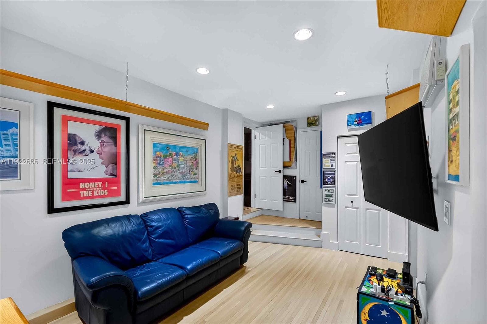 7724 Hawthorne Ave, Miami Beach FL 33141 — 34