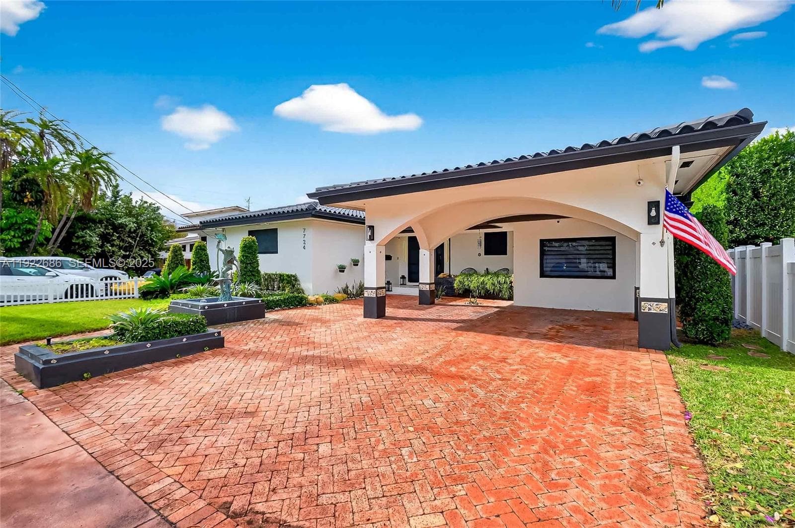 7724 Hawthorne Ave, Miami Beach FL 33141 — 55