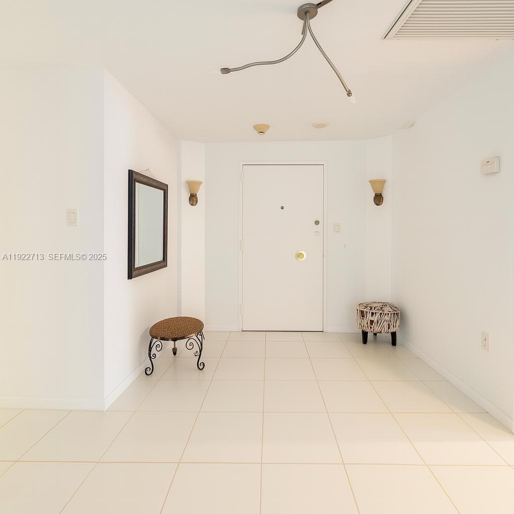 5255 Collins Ave # 5D, Miami Beach FL 33140 — 3