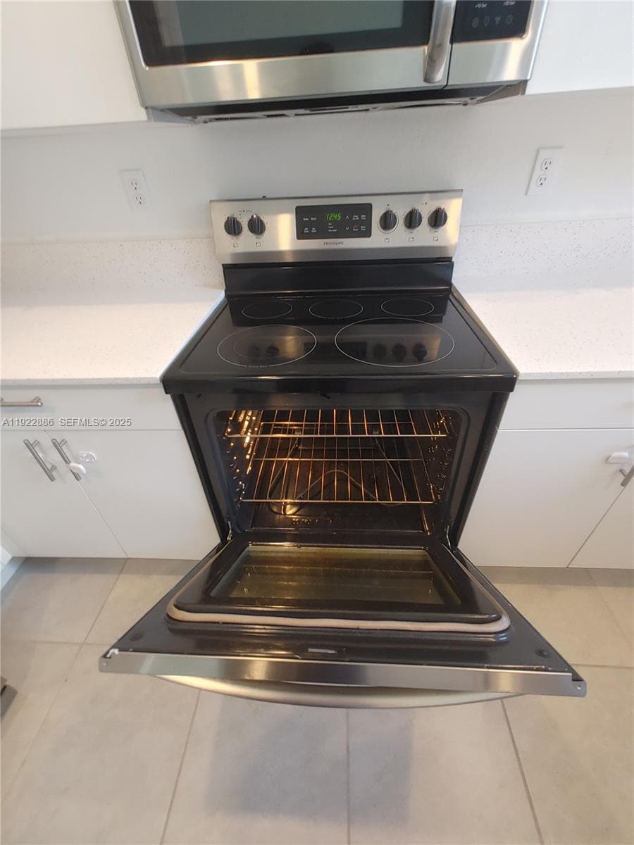 1766 SE 26th Rd, Homestead FL 33035 — 3