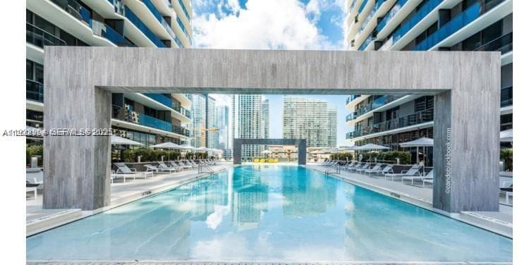55 SW 9th St # 3001, Miami FL 33130 — 27