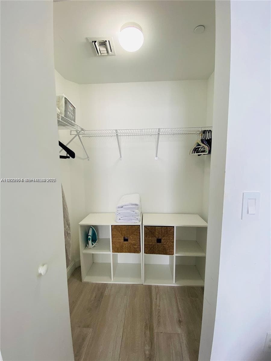 55 SW 9th St # 3001, Miami FL 33130 — 20