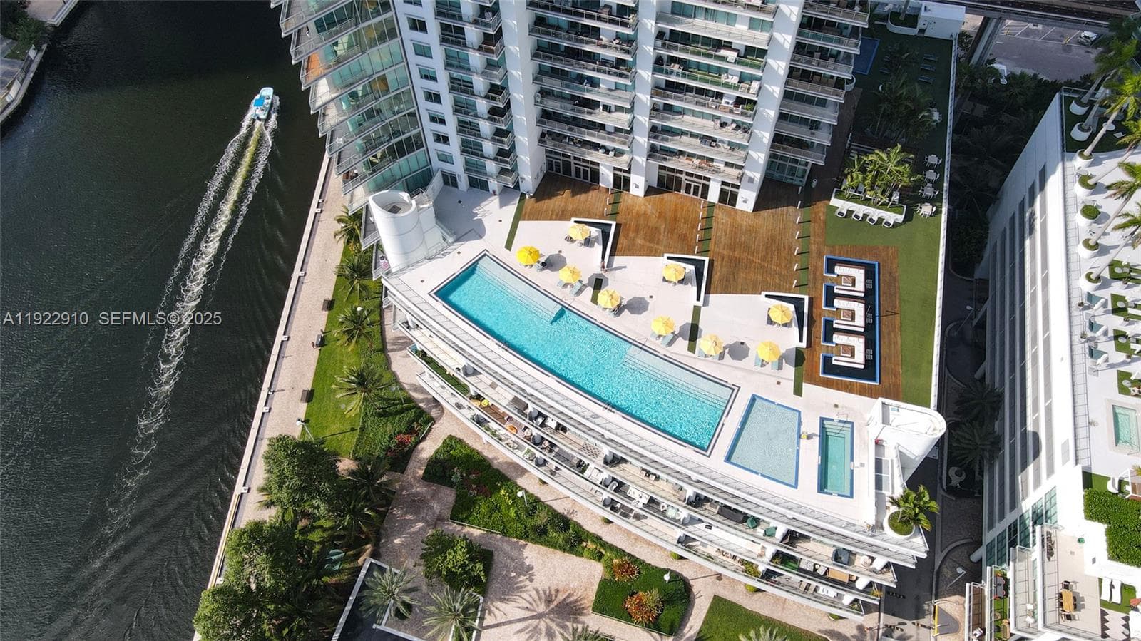 350 S Miami Ave # 1803, Miami FL 33130 — 34