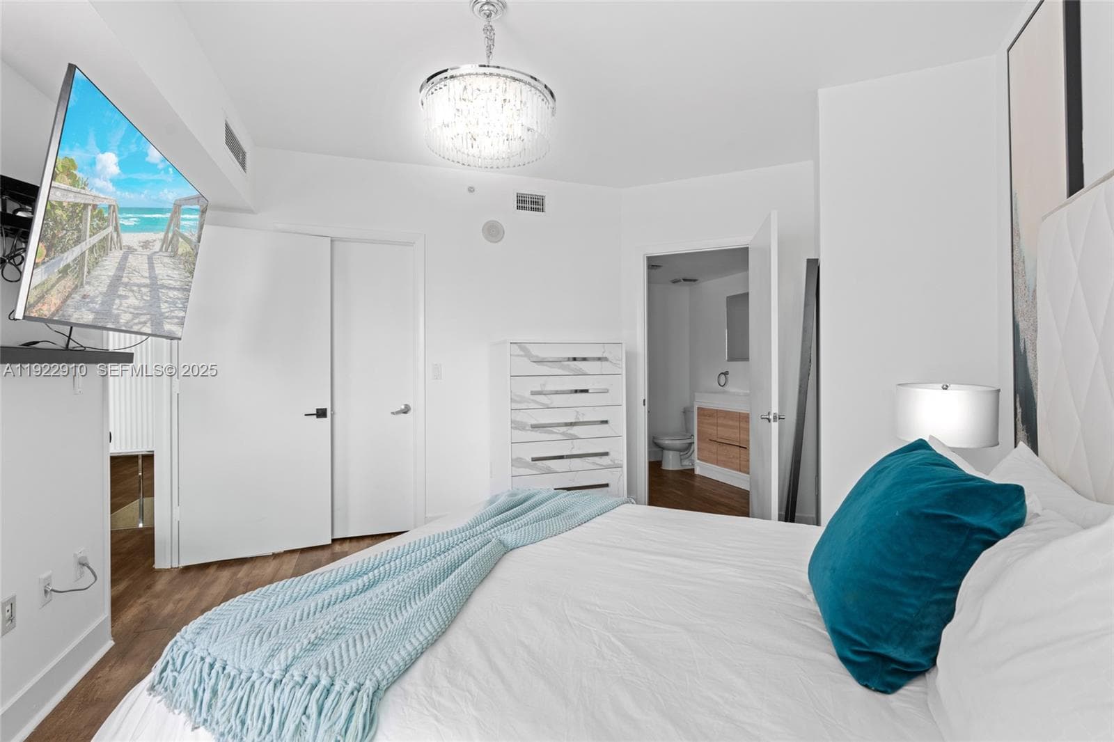 350 S Miami Ave # 1803, Miami FL 33130 — 25