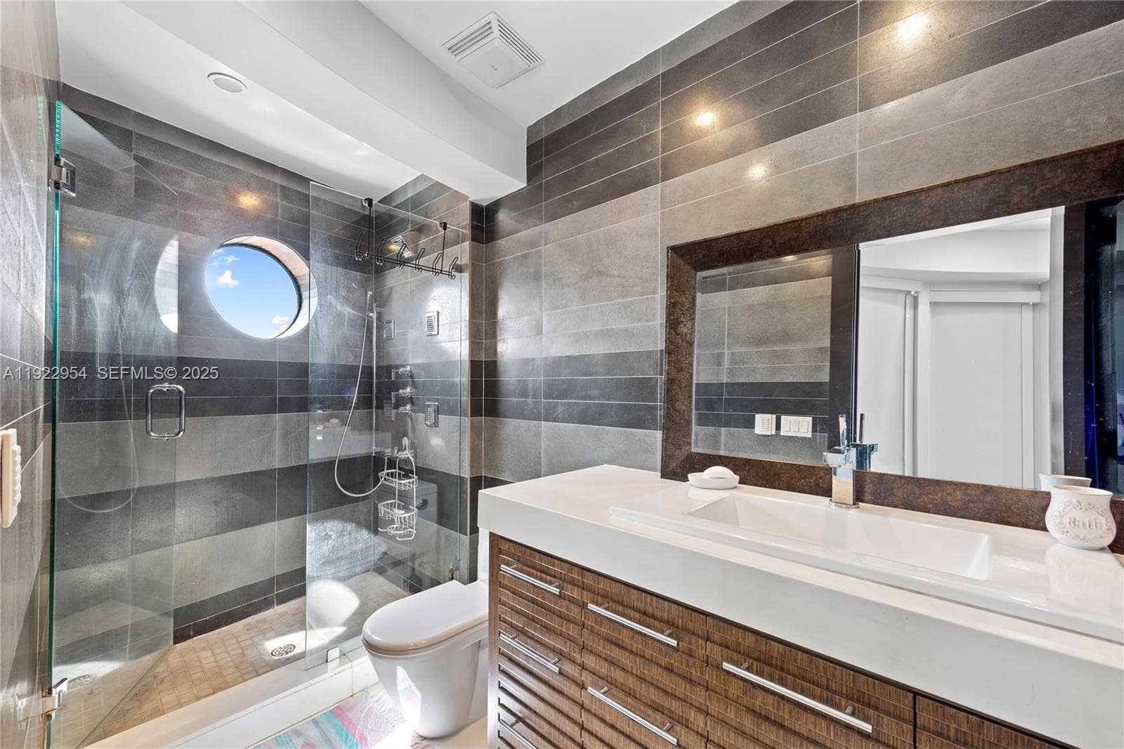 3344 NE 167th St, North Miami Beach FL 33160 — 80