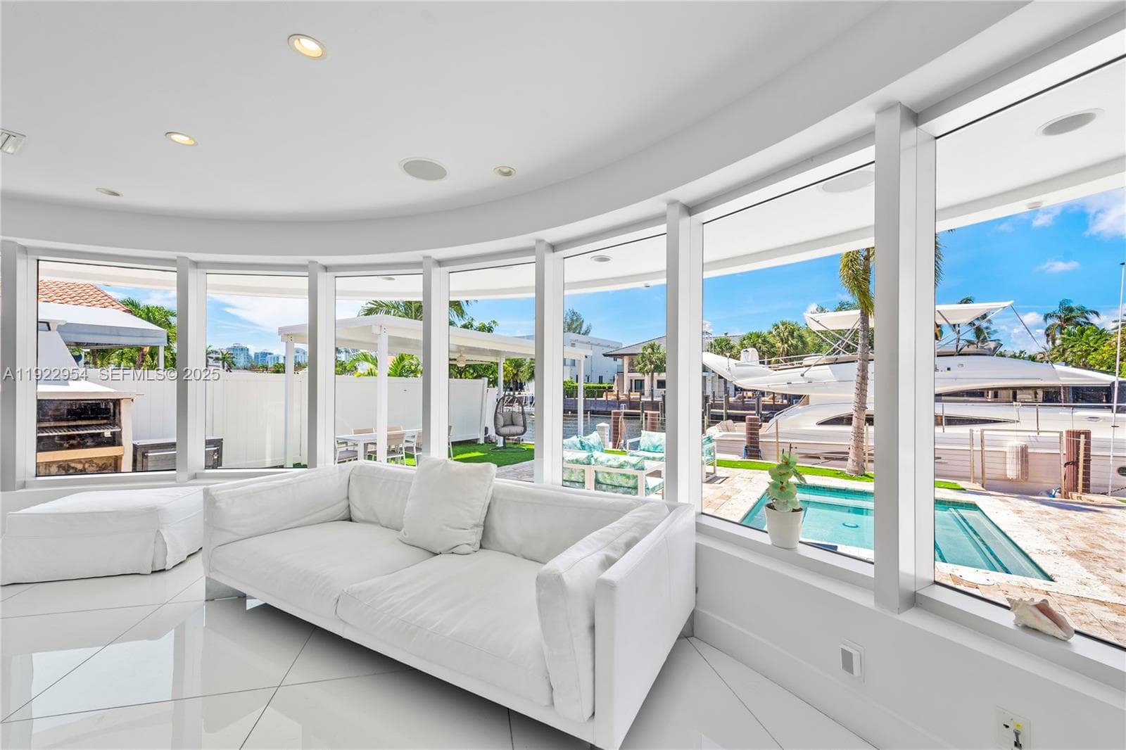 3344 NE 167th St, North Miami Beach FL 33160 — 14