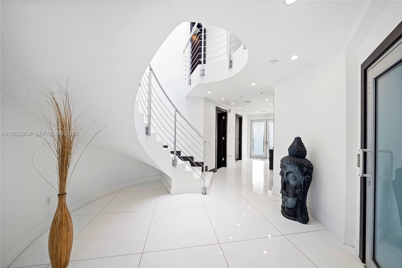 3344 NE 167th St, North Miami Beach FL 33160 — 45