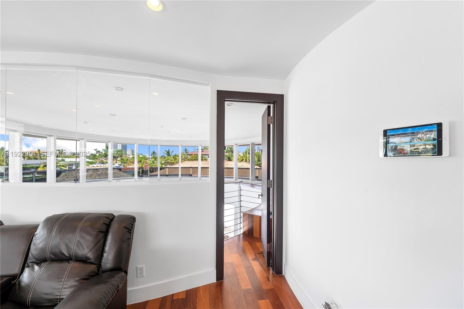 3344 NE 167th St, North Miami Beach FL 33160 — 68