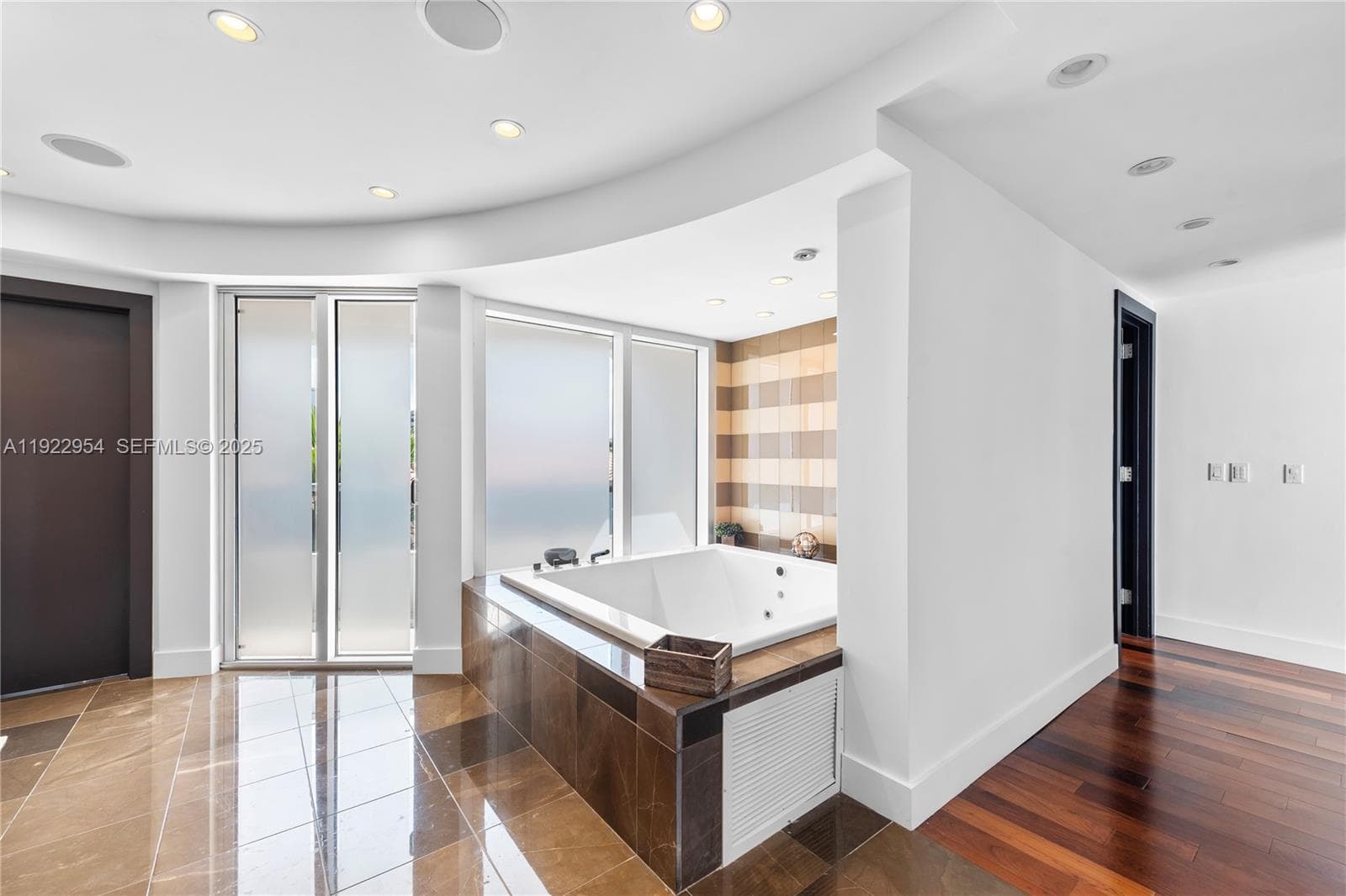 3344 NE 167th St, North Miami Beach FL 33160 — 60
