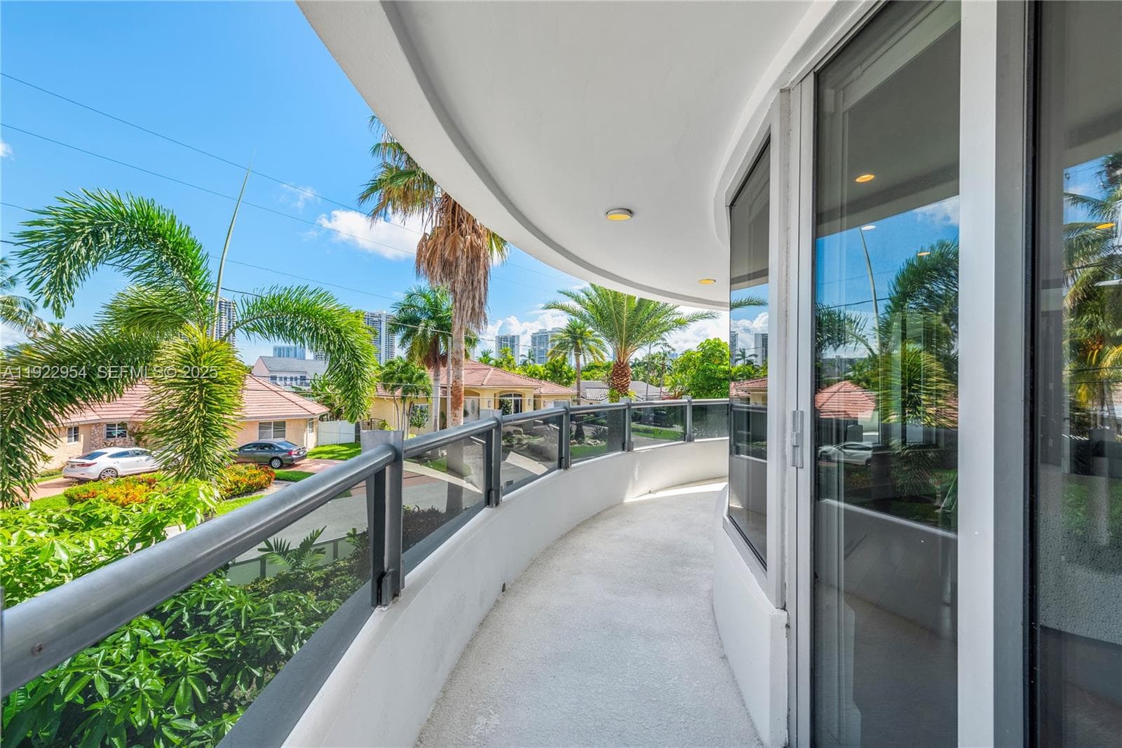 3344 NE 167th St, North Miami Beach FL 33160 — 85