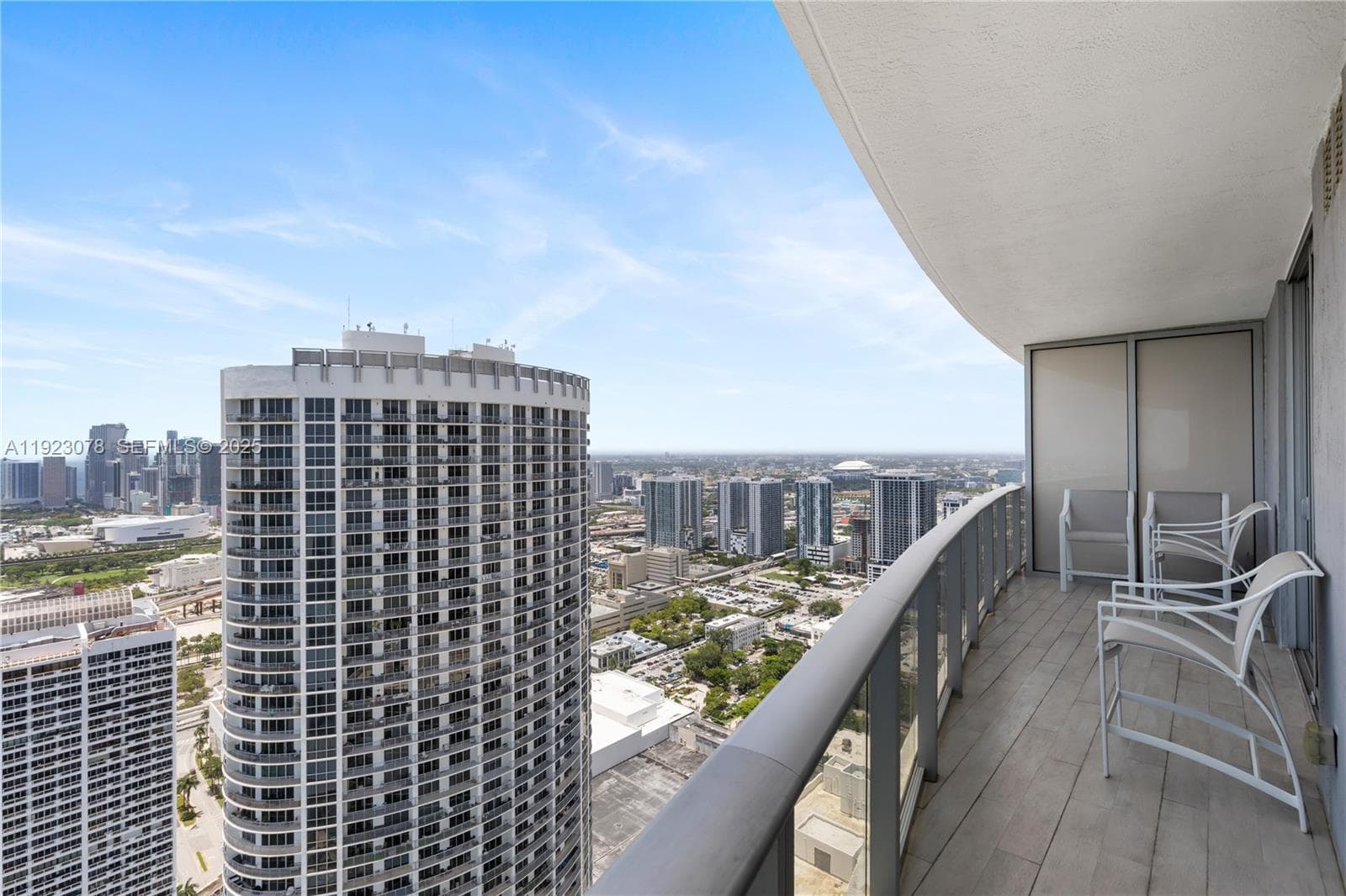 488 NE 18th St # 5012, Miami FL 33132 — 25