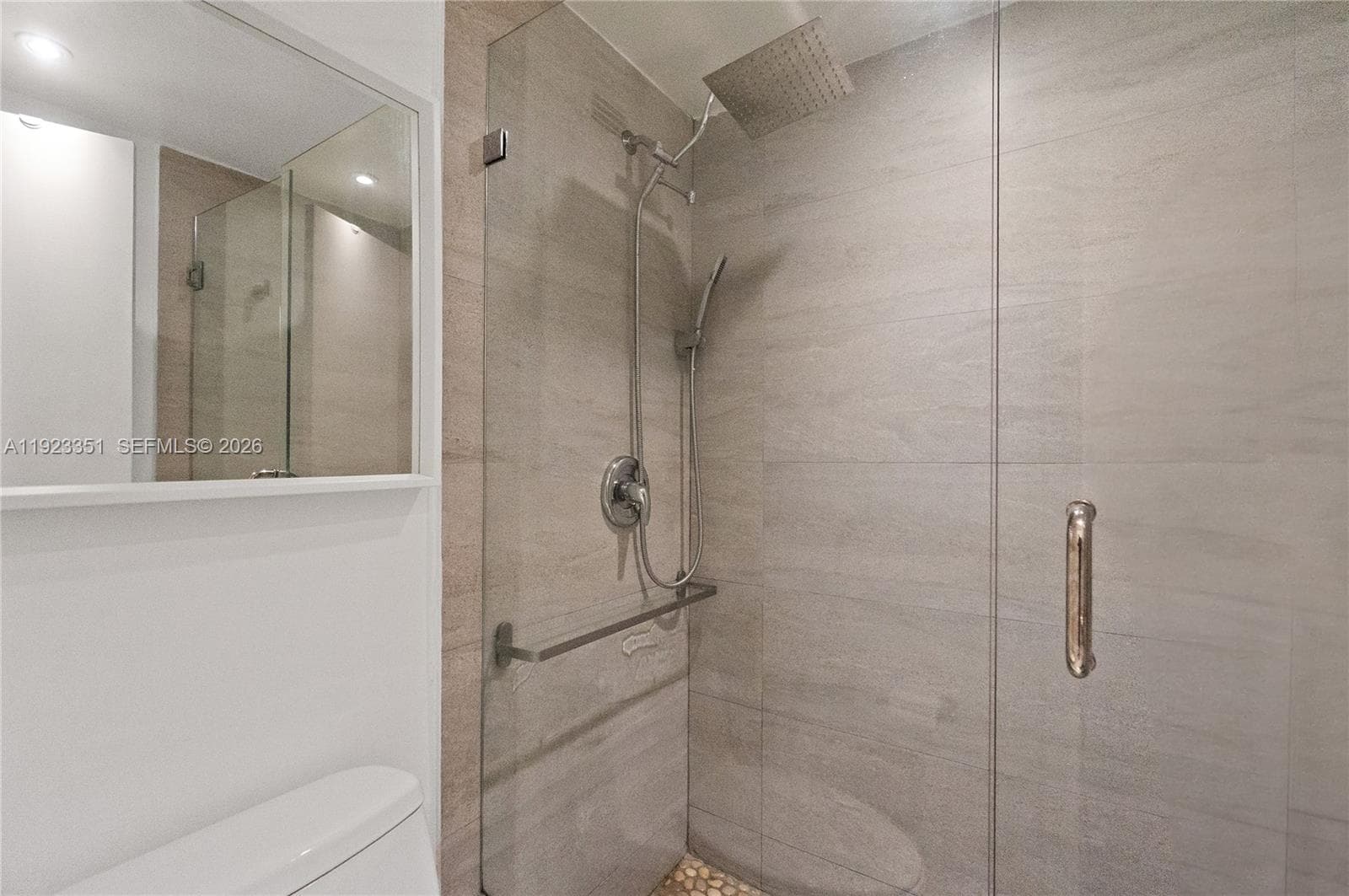 100 Lincoln Rd # 410, Miami Beach FL 33139 — 12