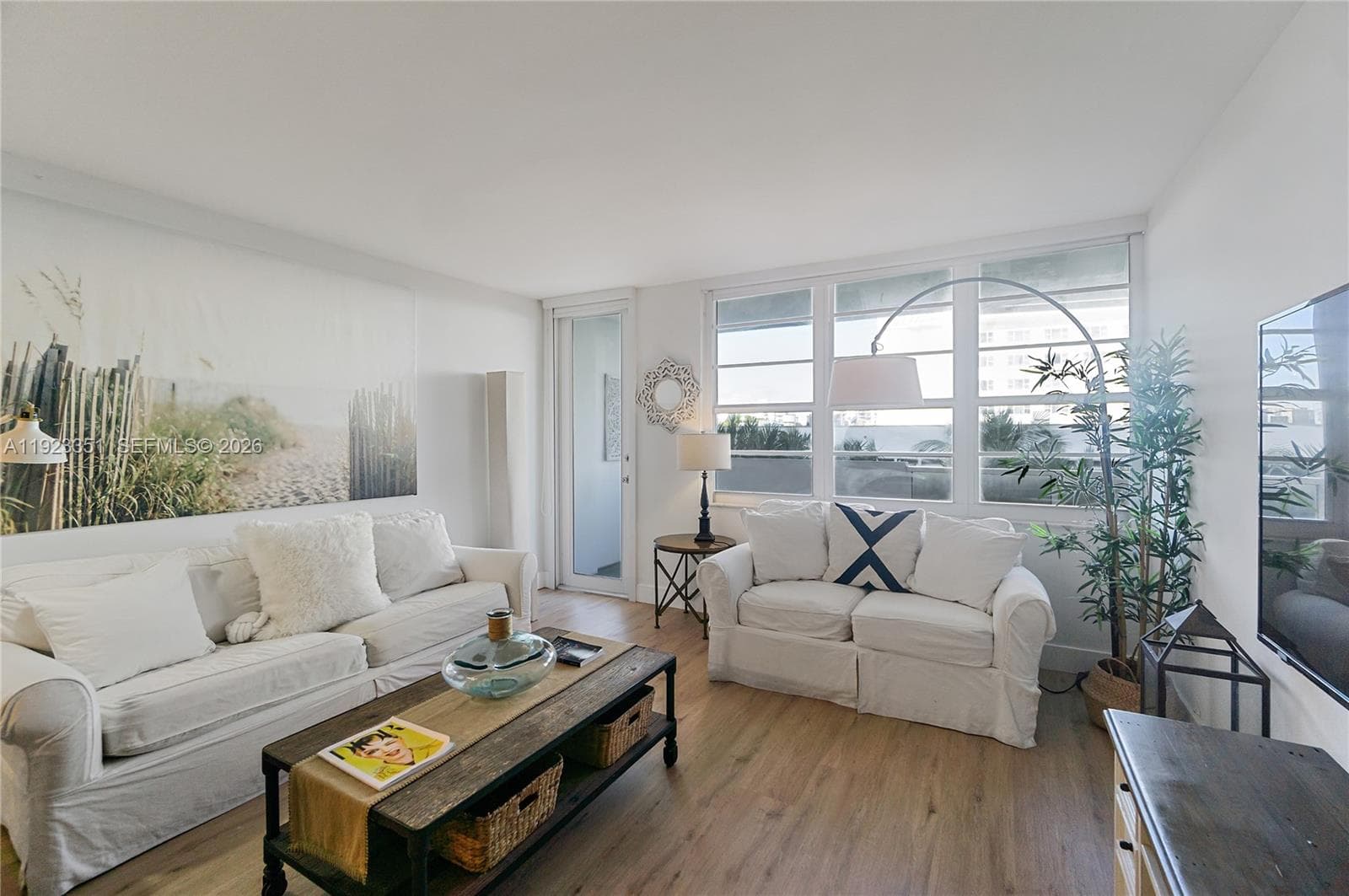 100 Lincoln Rd # 410, Miami Beach FL 33139 — 1