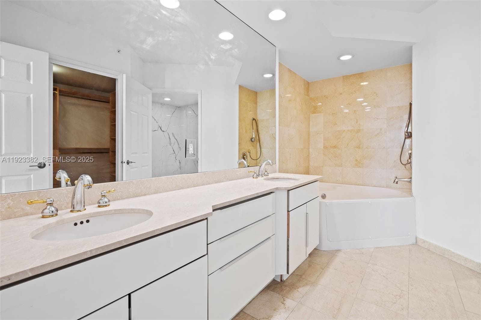 3370 Hidden Bay Dr # 2102, Aventura FL 33180 — 25