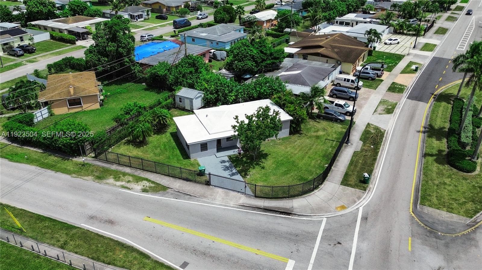 14801 Lincoln Blvd, Miami FL 33176 — 31