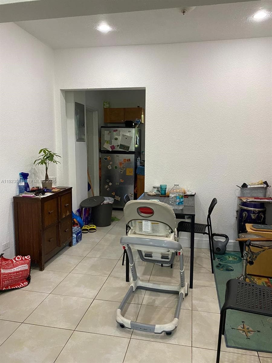 851 80th St, Miami Beach FL 33141 — 2