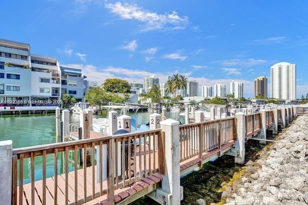 400 Kings Point Dr # 1522, Sunny Isles Beach FL 33160 — 1