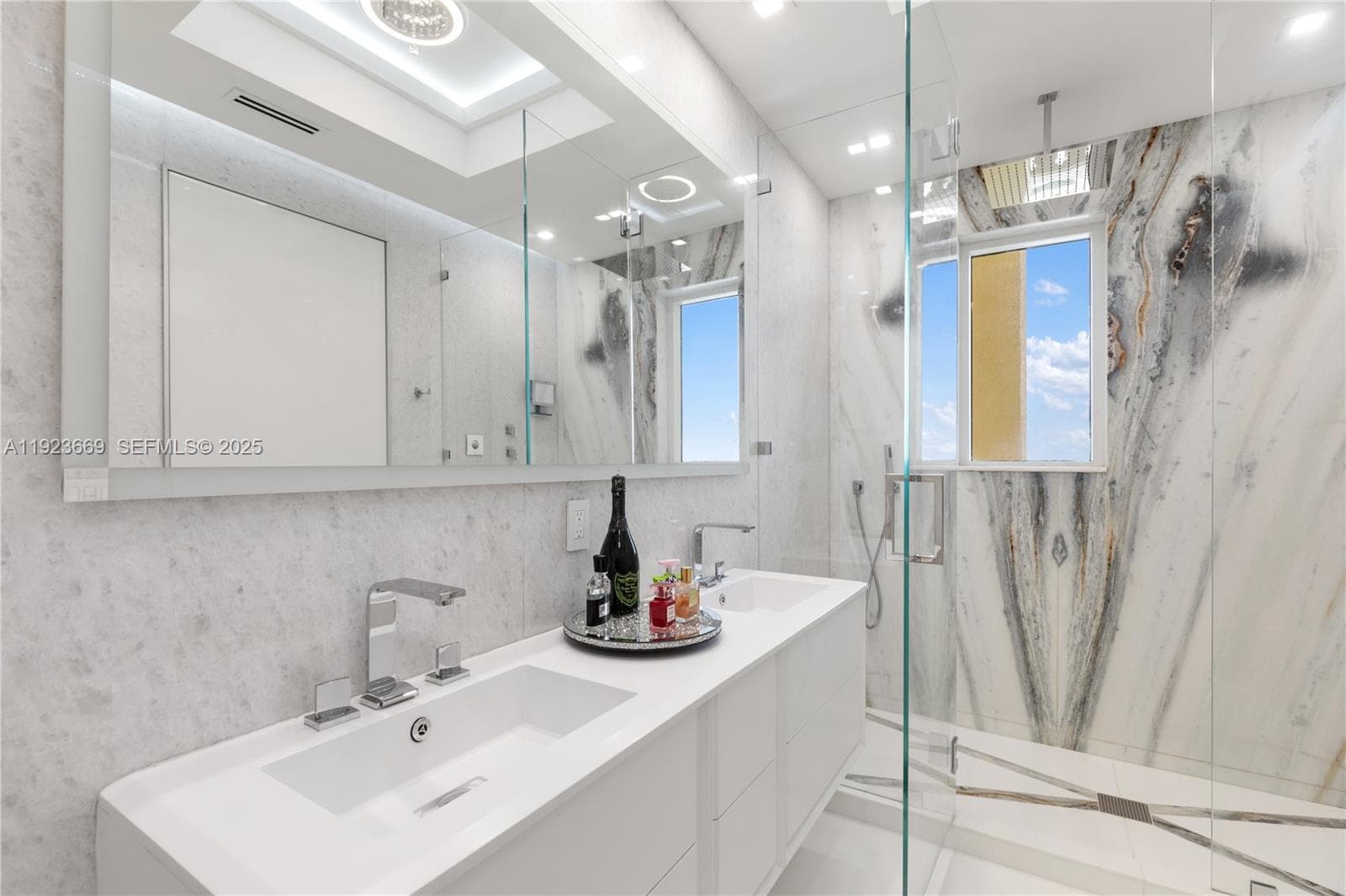 17875 Collins Ave, Sunny Isles Beach FL 33160 — 36