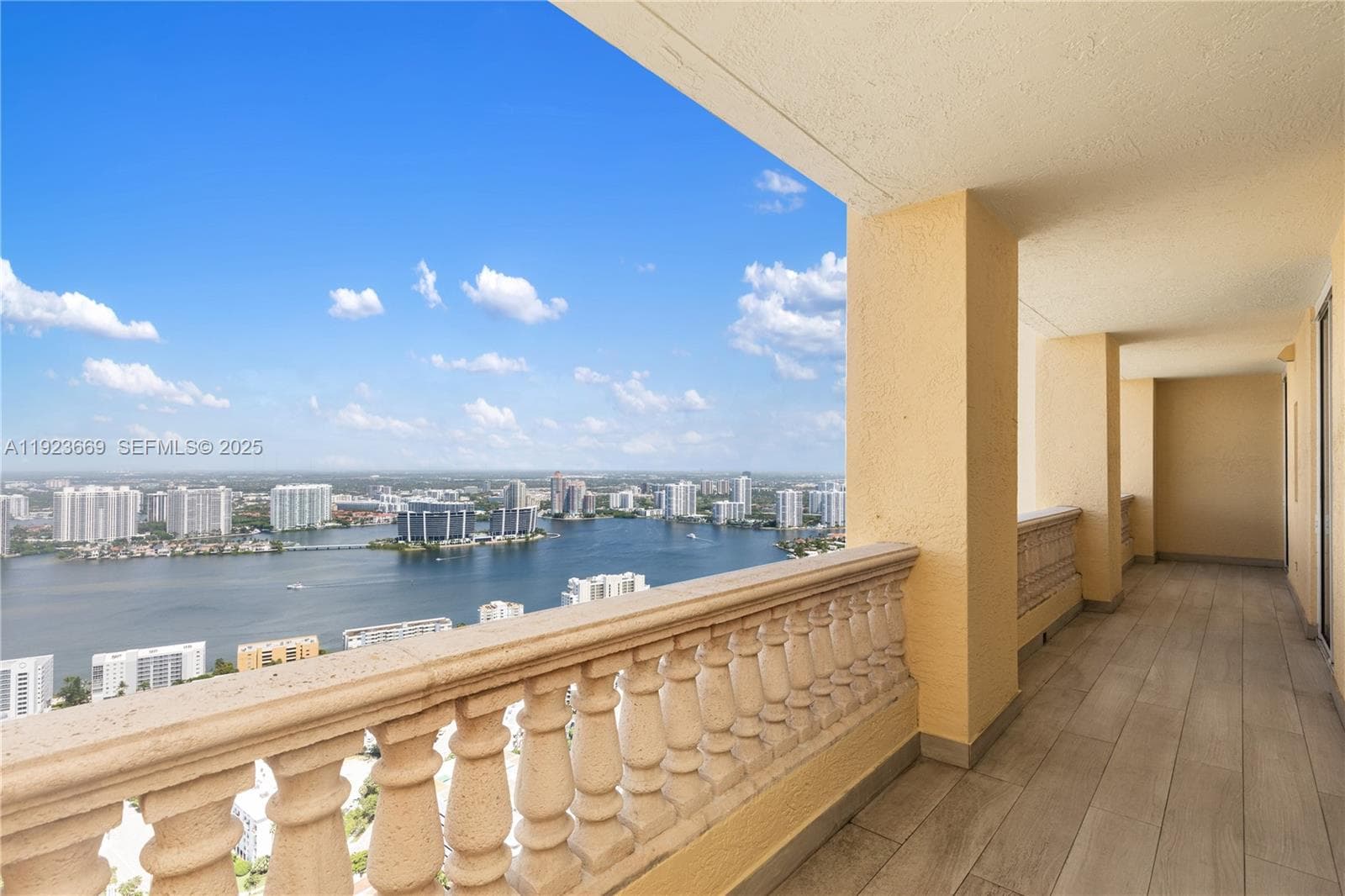 17875 Collins Ave, Sunny Isles Beach FL 33160 — 50