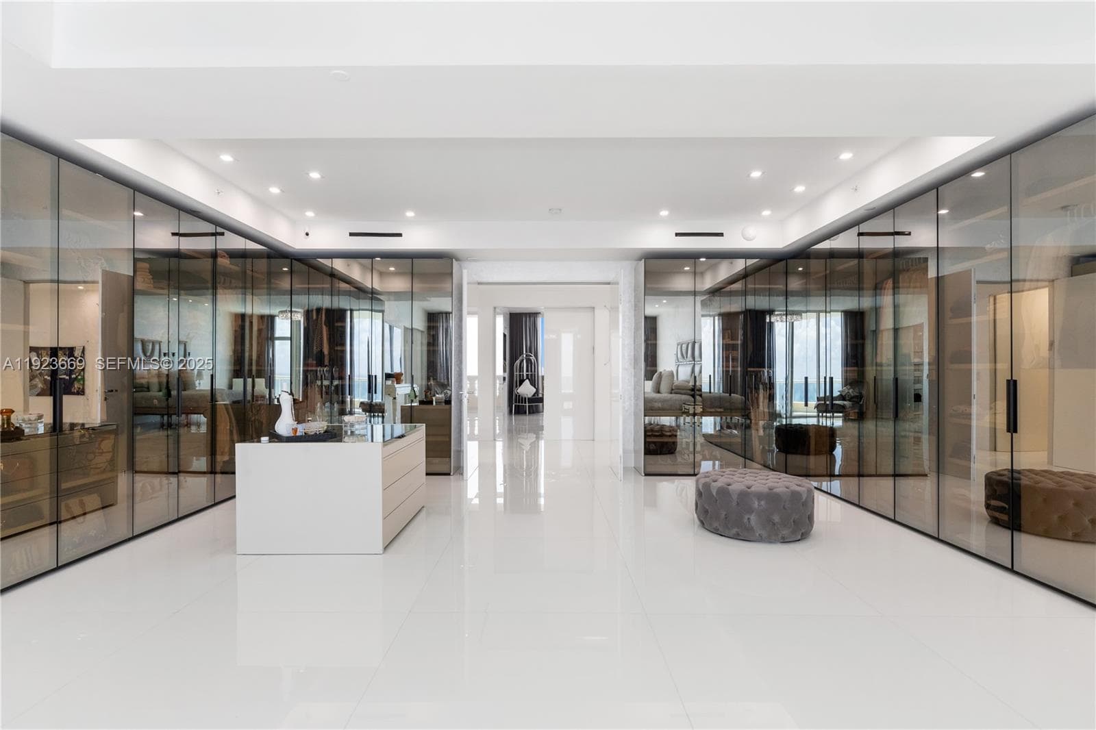 17875 Collins Ave, Sunny Isles Beach FL 33160 — 40