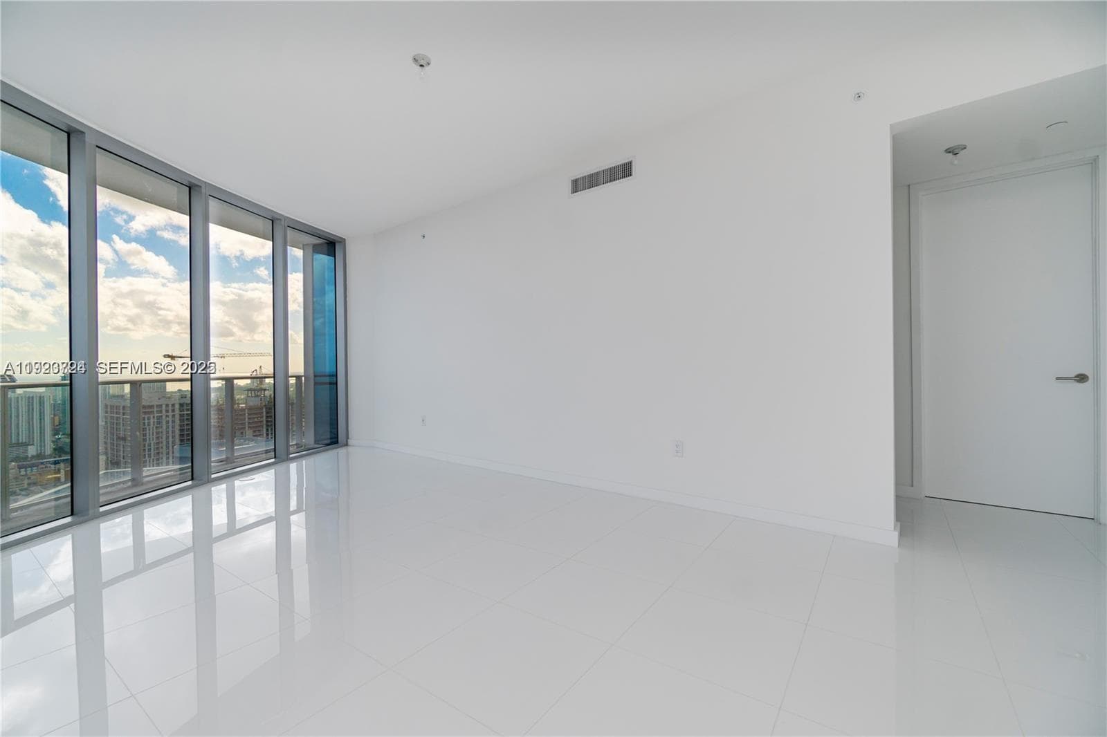 851 NE 1st Ave # 4911, Miami FL 33132 — 27