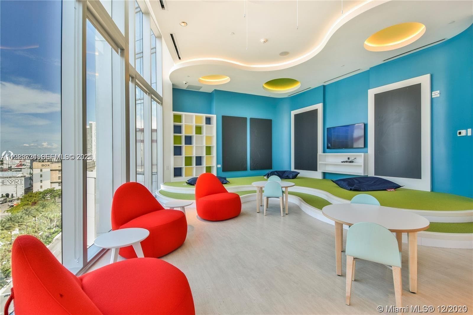 851 NE 1st Ave # 4911, Miami FL 33132 — 56