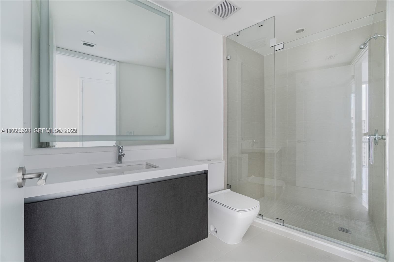 851 NE 1st Ave # 4911, Miami FL 33132 — 22