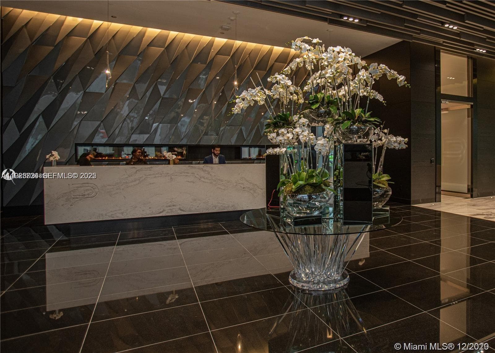 851 NE 1st Ave # 4911, Miami FL 33132 — 64