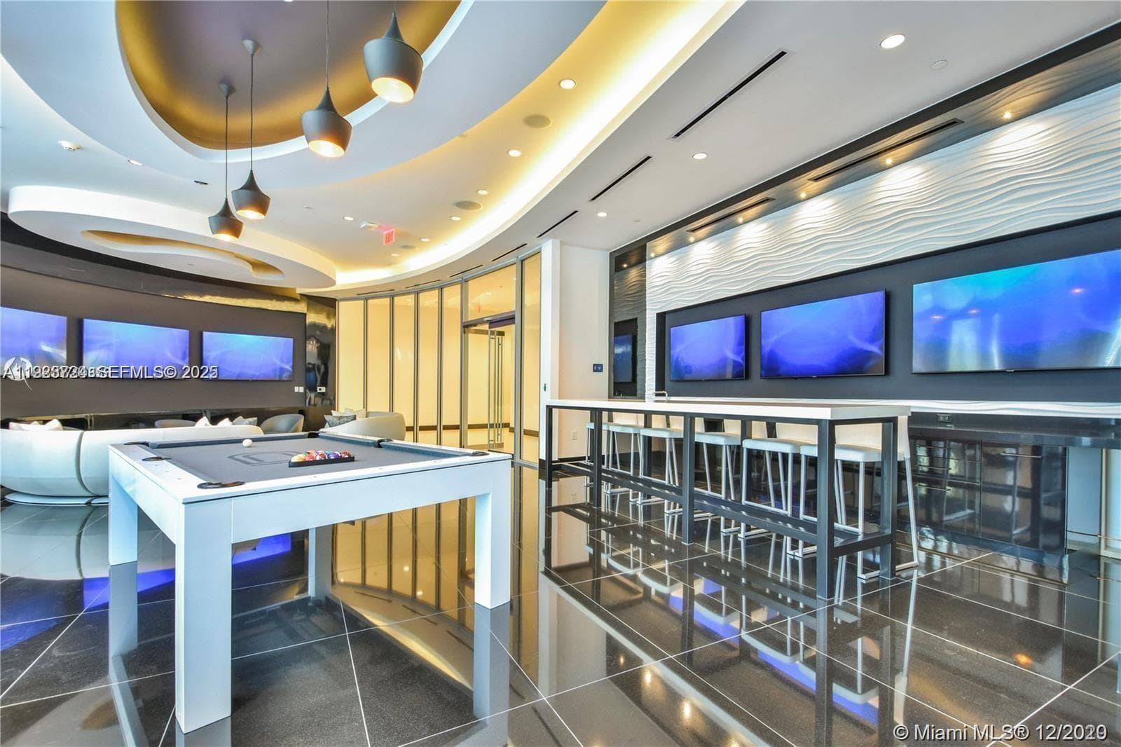 851 NE 1st Ave # 4911, Miami FL 33132 — 60