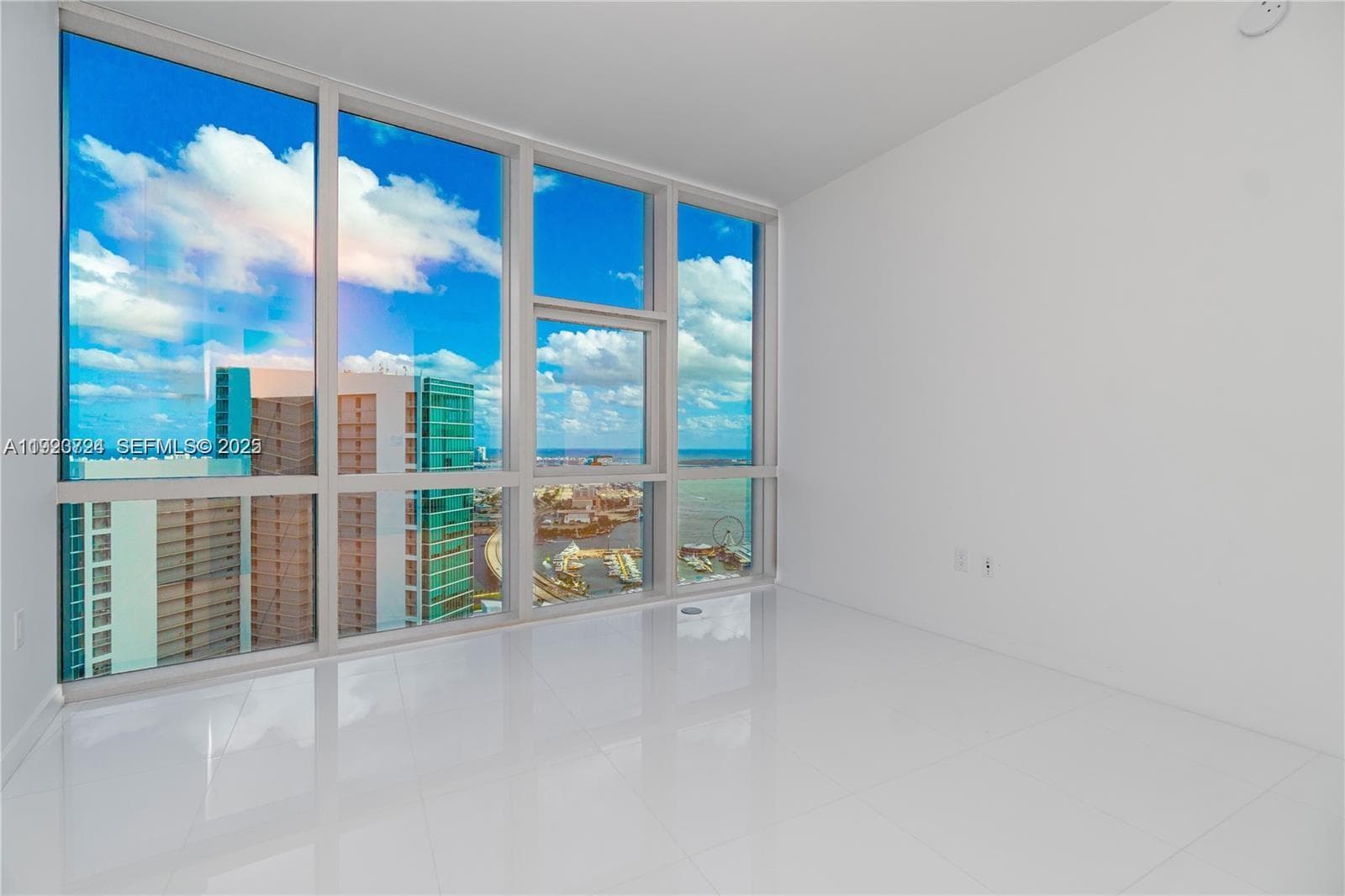 851 NE 1st Ave # 4911, Miami FL 33132 — 25