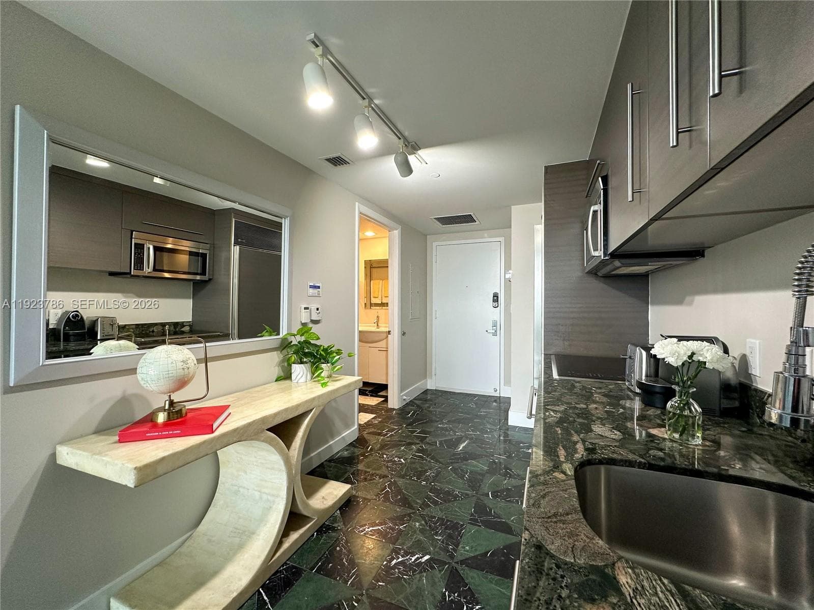 485 Brickell Ave # 4405, Miami FL 33131 — 14