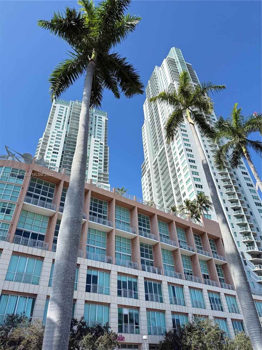 253 NE 2nd St # 908, Miami FL 33132 — 7