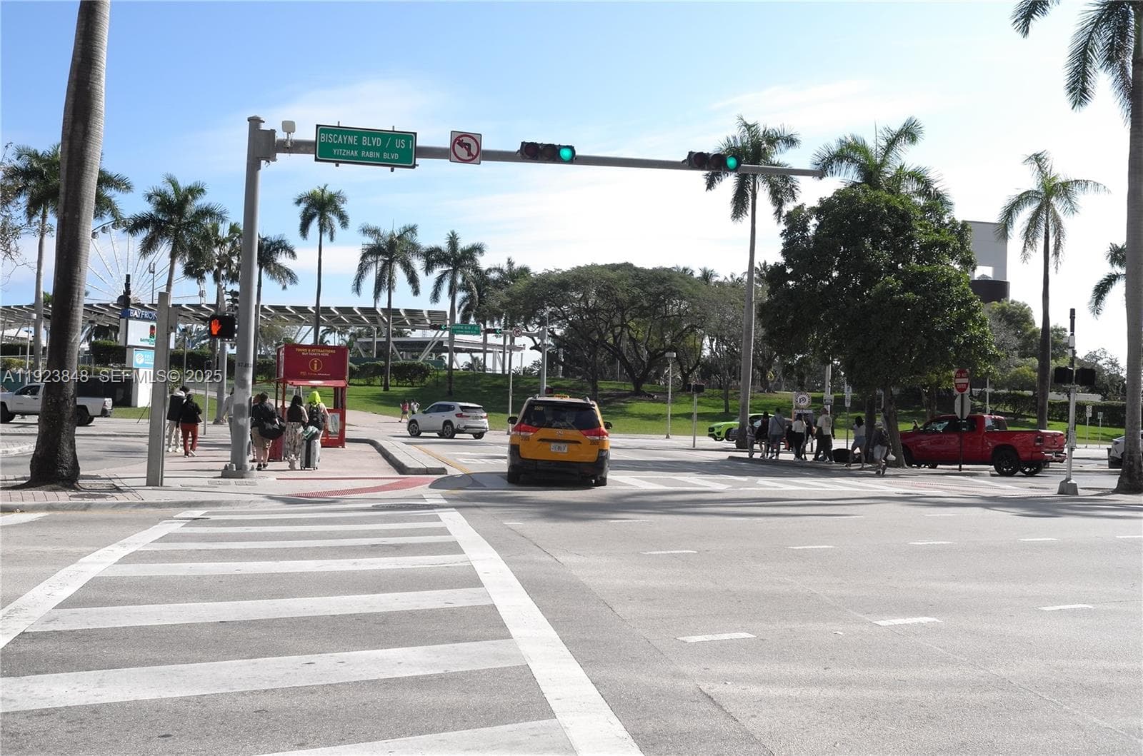 253 NE 2nd St # 908, Miami FL 33132 — 10