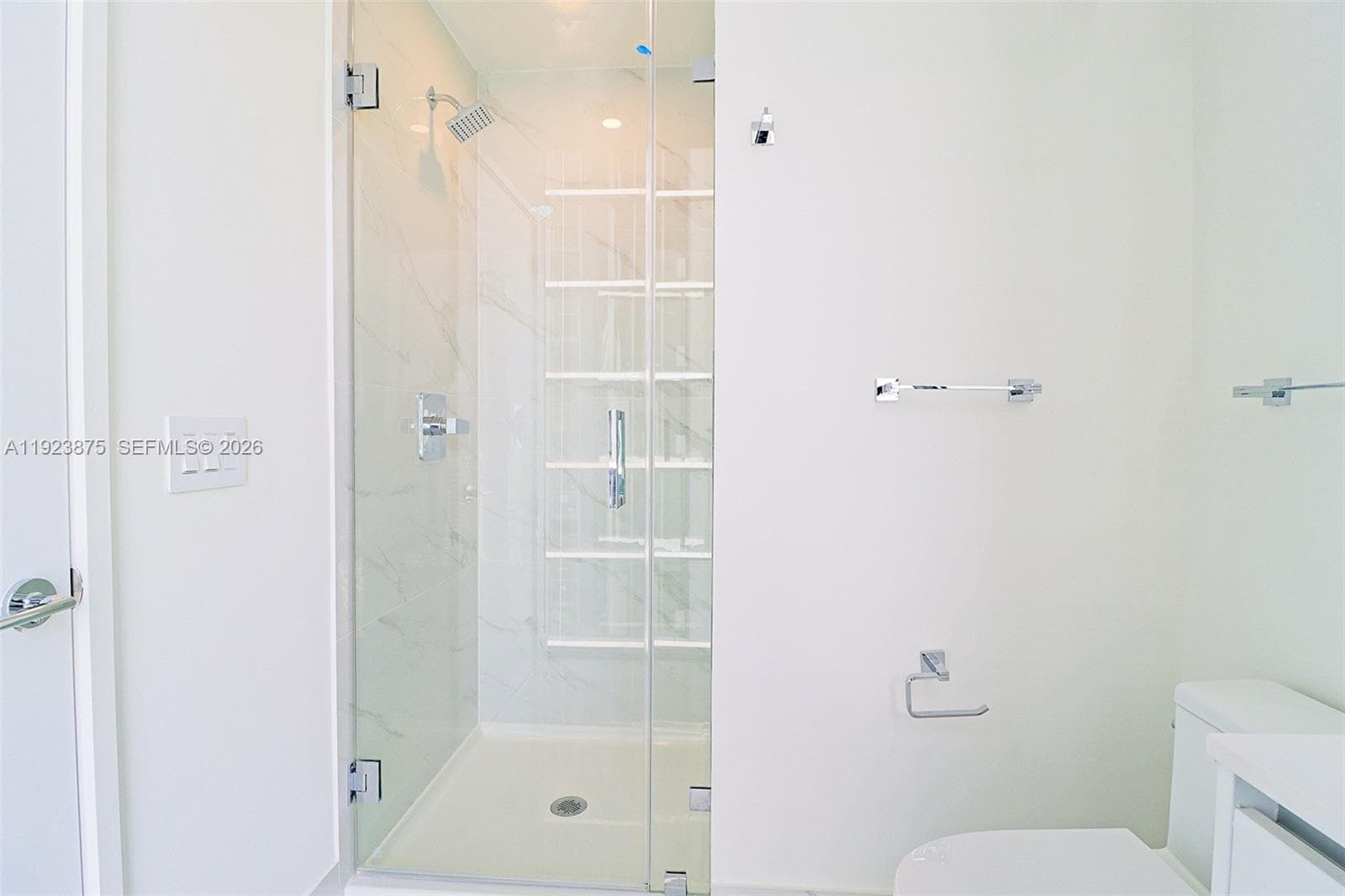700 NE 24 st # 4201, Miami FL 33137 — 52
